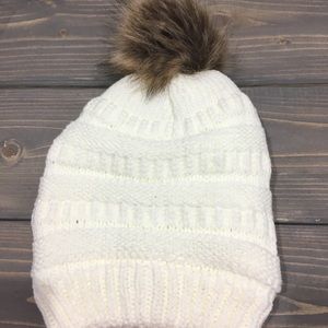 WOMENS POM BEANIE